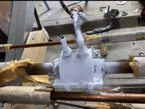 Read more about the article Pipe Freezing: A Game-Changer for Industrial Facility Efficiency